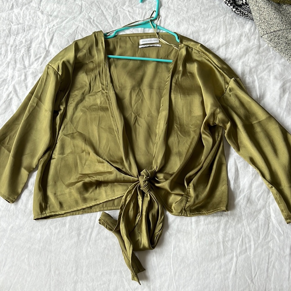 Urban outfitters - olive green tie up